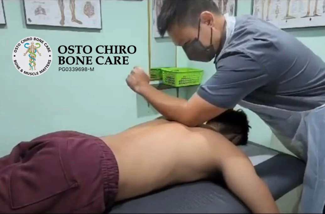 Treatment session at Osto Chiro Bone Care